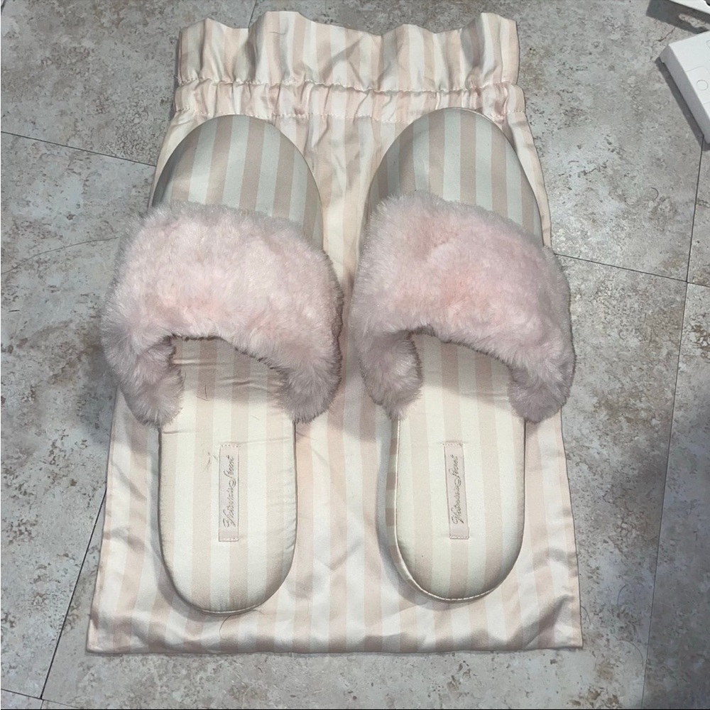 Victoria's Secret Black Slide Slippers